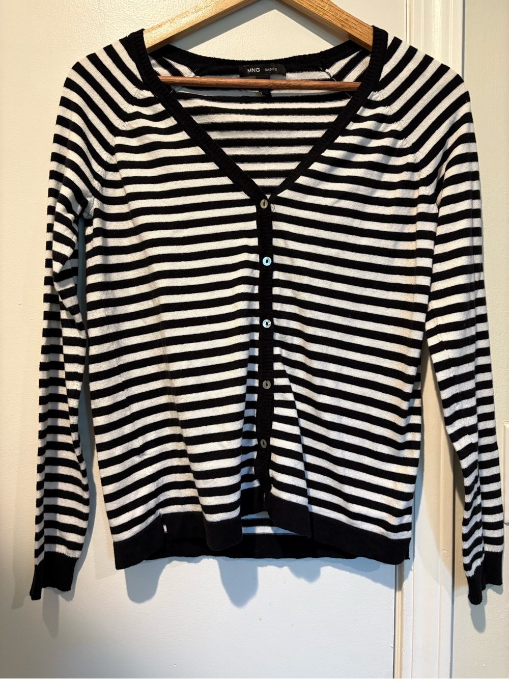 Parisian, Classic Mango Black and White Striped V-Neck Button-Front Cardigan